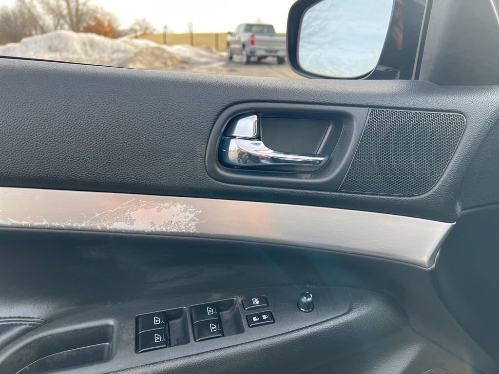 Used 2012 INFINITI G25 x image 8