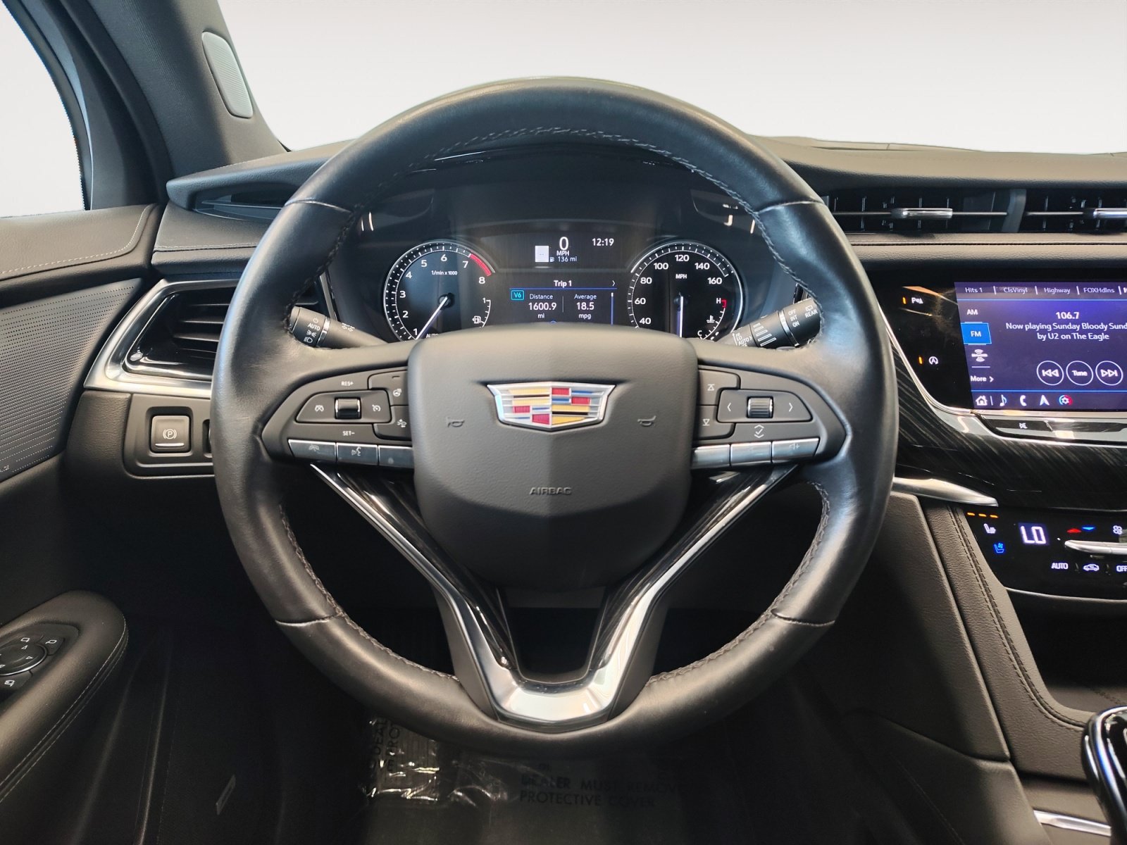 Used 2025 Cadillac XT6 Premium Luxury FWD image 14