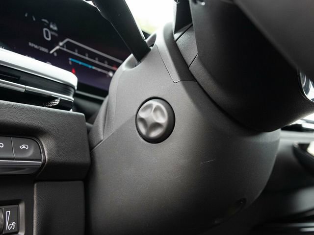 Used 2026 Cadillac Escalade ESV Sport w/ Touring Package image 41