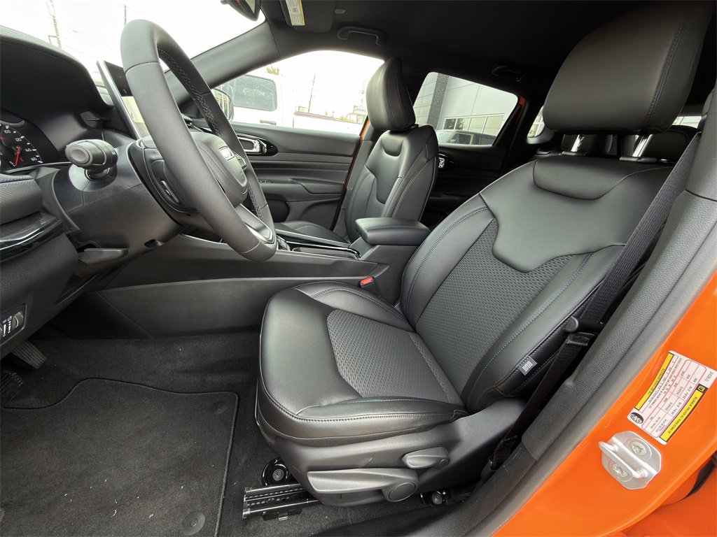 New 2026 Jeep Compass Latitude image 19