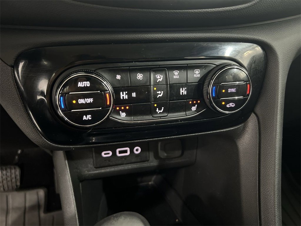 Used 2023 Buick Encore GX Select w/ Safety Package II image 17