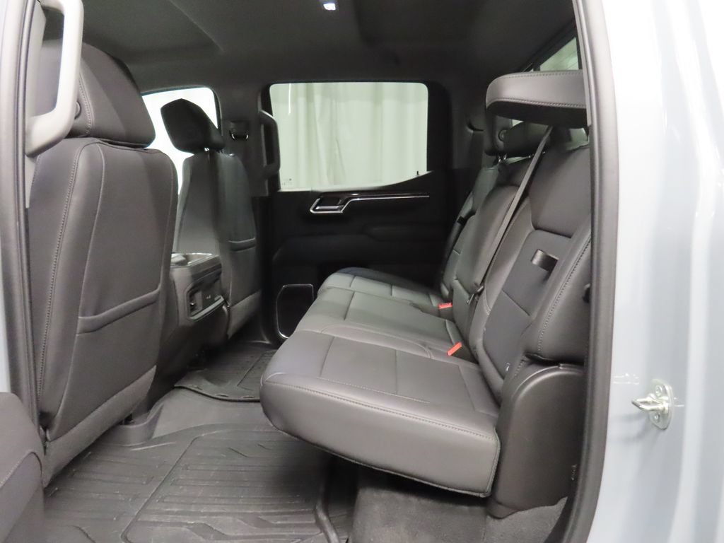 Used 2025 Chevrolet Silverado 1500 RST AWD/4WD image 17
