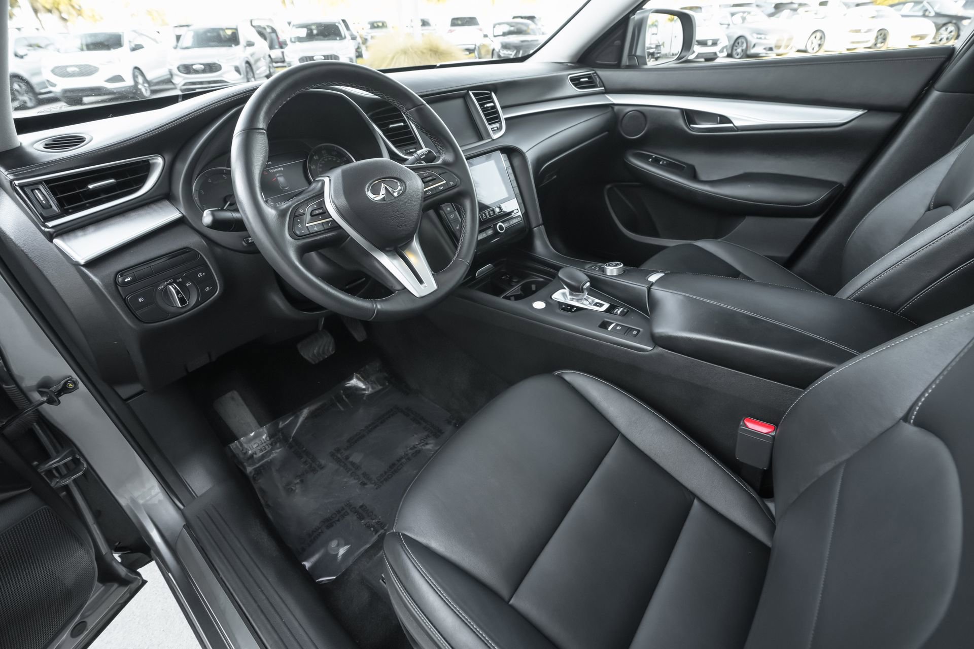 Used 2019 INFINITI QX50 Luxe w/ Navigation Package image 7