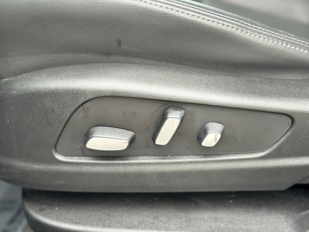 Used 2024 Cadillac XT6 Sport w/ LPO, Onyx Lite Package image 22