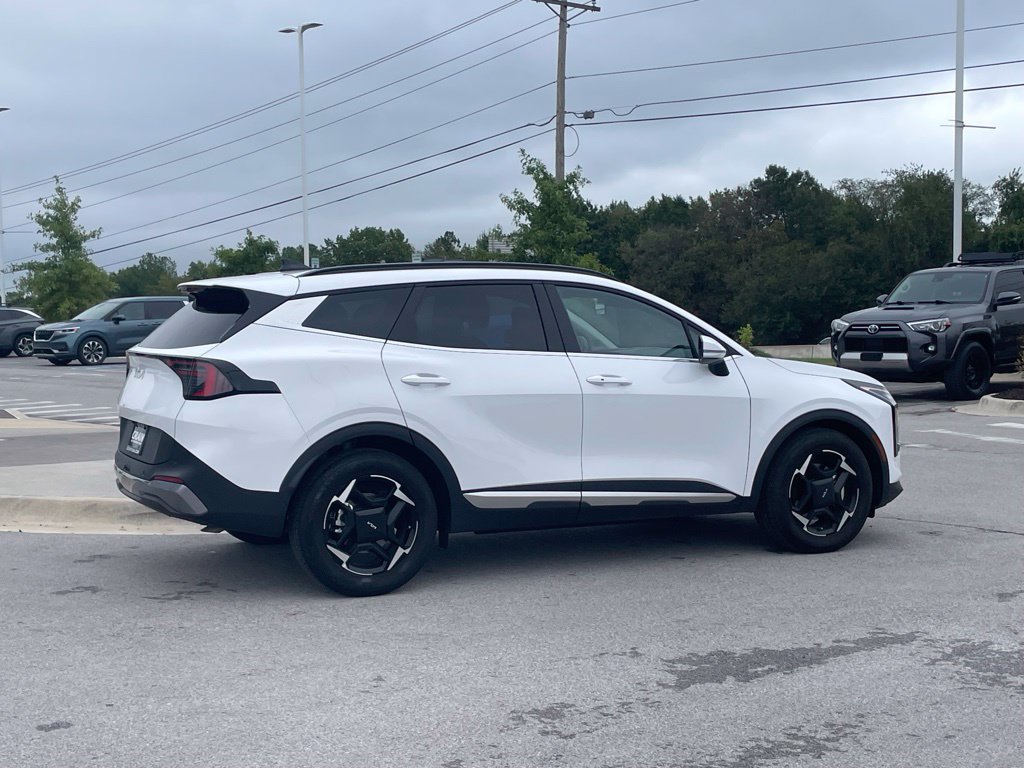 New 2026 Kia Sportage EX w/ EX Panorama Roof Package FWD image 8