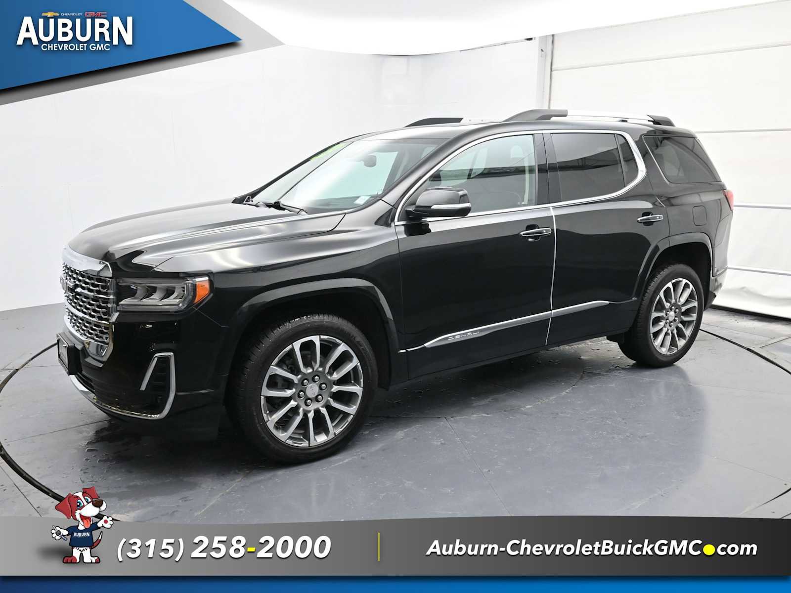 Used 2023 GMC Acadia Denali w/ Trailering Package image 2