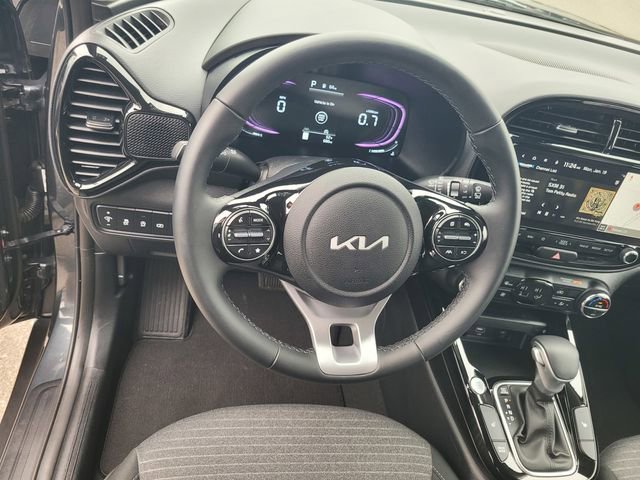 Used 2025 Kia Soul EX image 30