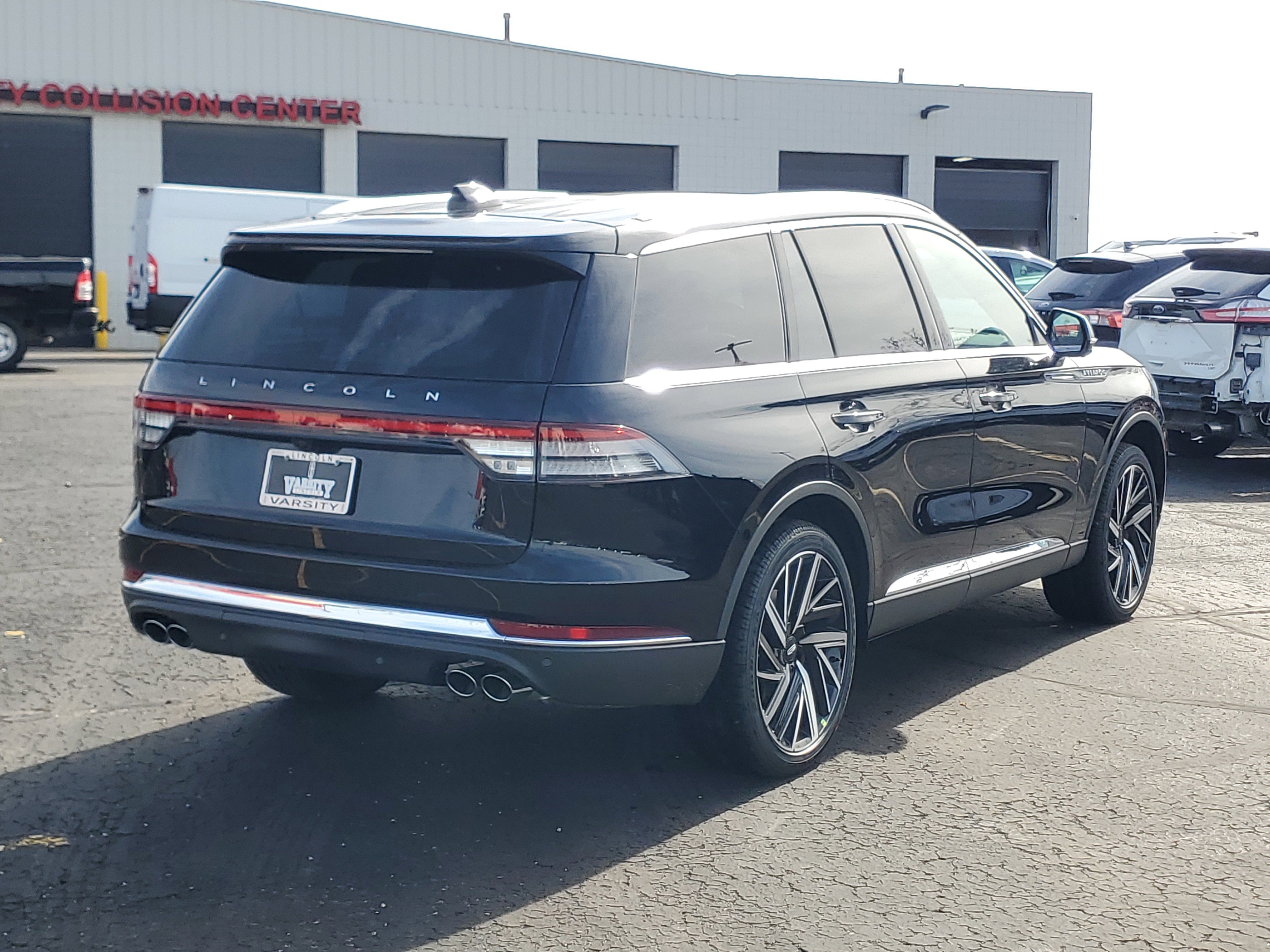 New 2026 Lincoln Aviator Reserve image 4
