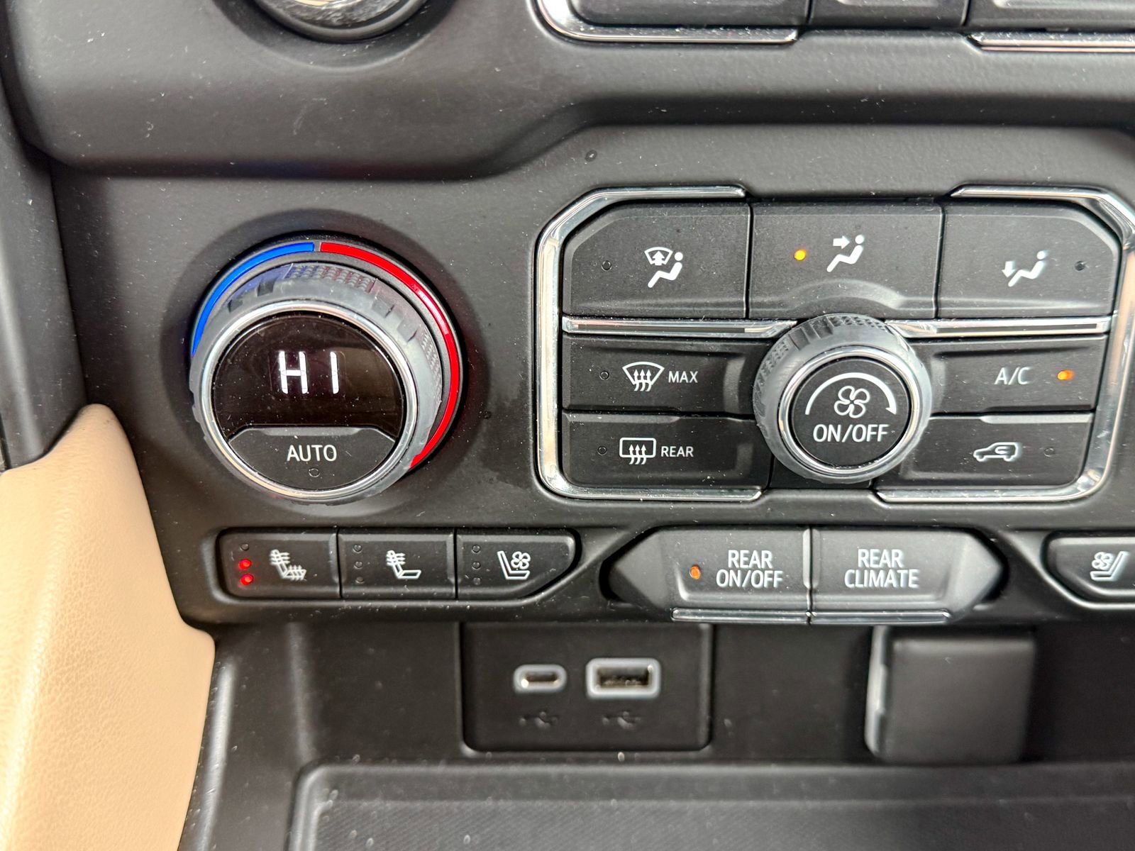 Certified 2022 Chevrolet Tahoe Premier AWD/4WD image 37