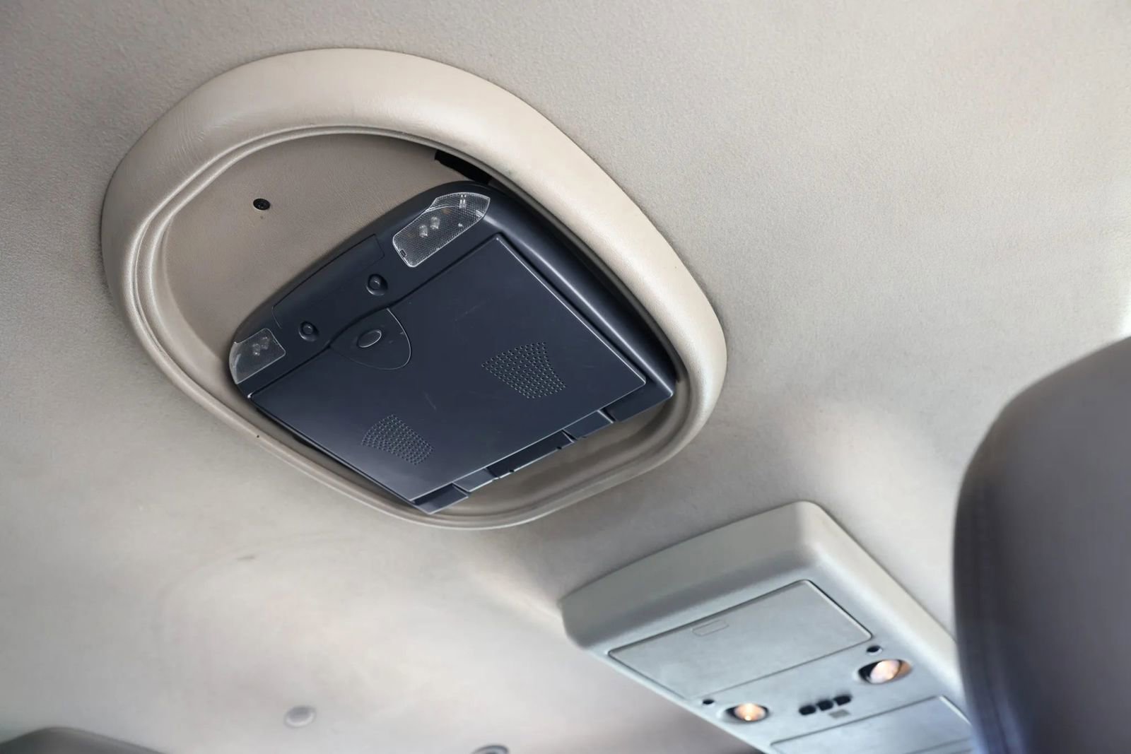 Used 2003 HUMMER H2 w/ Preferred Equipment Group image 22