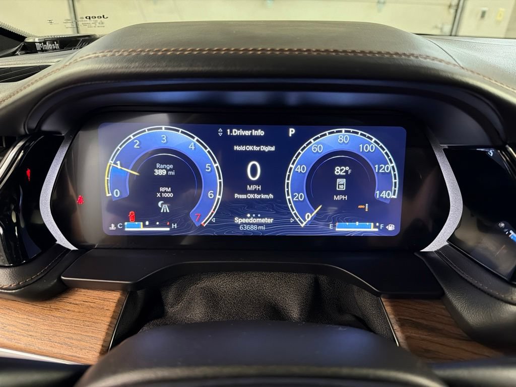 Used 2023 Jeep Grand Cherokee Summit w/ Adv Protech Group IV AWD/4WD image 21