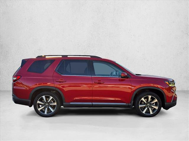 Used 2024 Honda Pilot Touring image 4