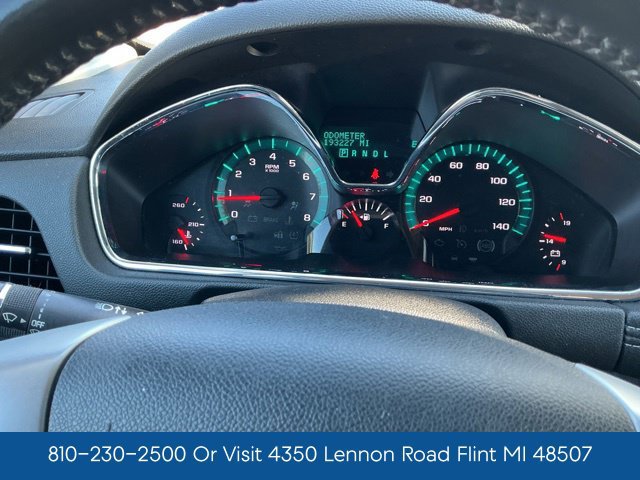 Used 2015 Chevrolet Traverse LT FWD image 25