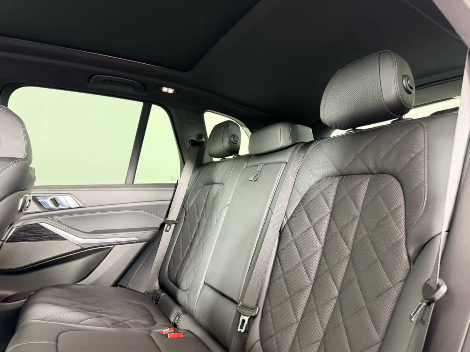 Used 2026 BMW X5 xDrive40i w/ M Sport Package image 14