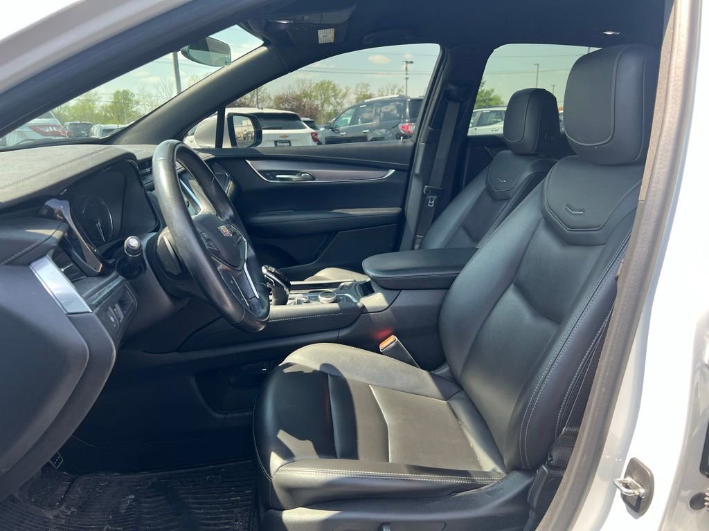 Used 2022 Cadillac XT5 Luxury FWD image 8
