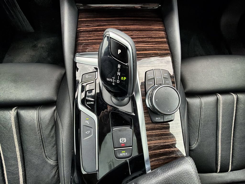 Used 2019 BMW 540i xDrive w/ Premium Package AWD/4WD image 25