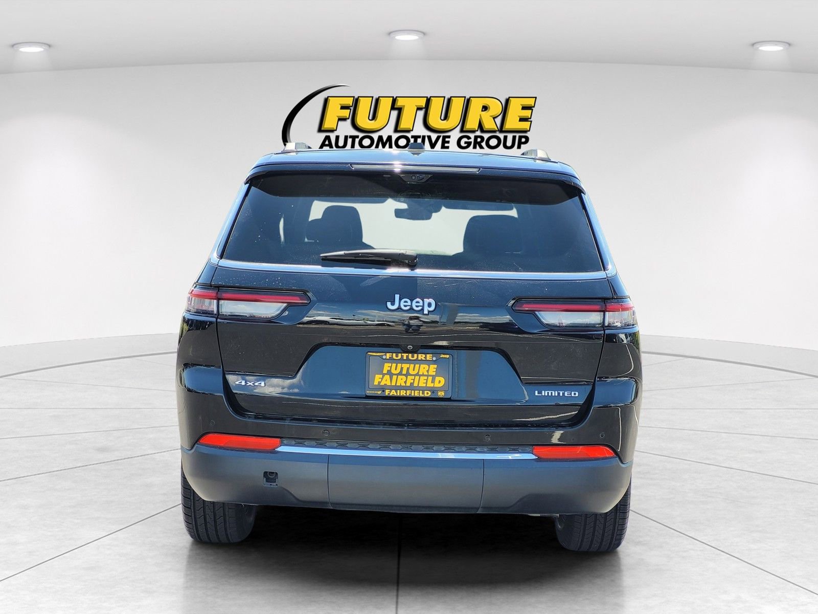 Used 2024 Jeep Grand Cherokee L Limited w/ Luxury Tech Group II AWD/4WD image 5