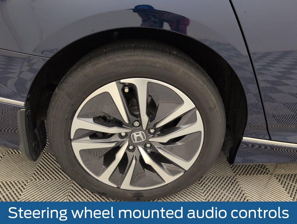 Used 2018 Honda Accord EX image 19