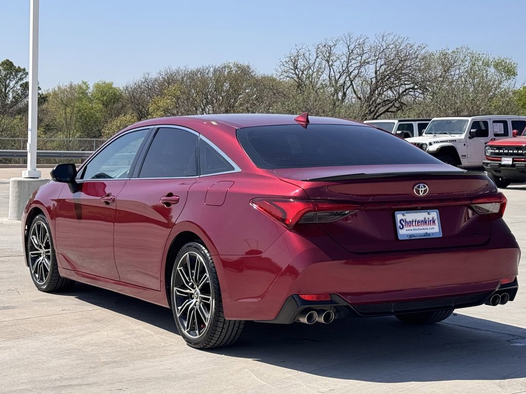 Used 2019 Toyota Avalon XSE w/ All Weather Liner Package image 4