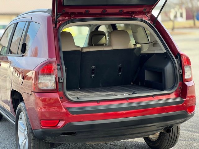 Used 2016 Jeep Compass Latitude image 42