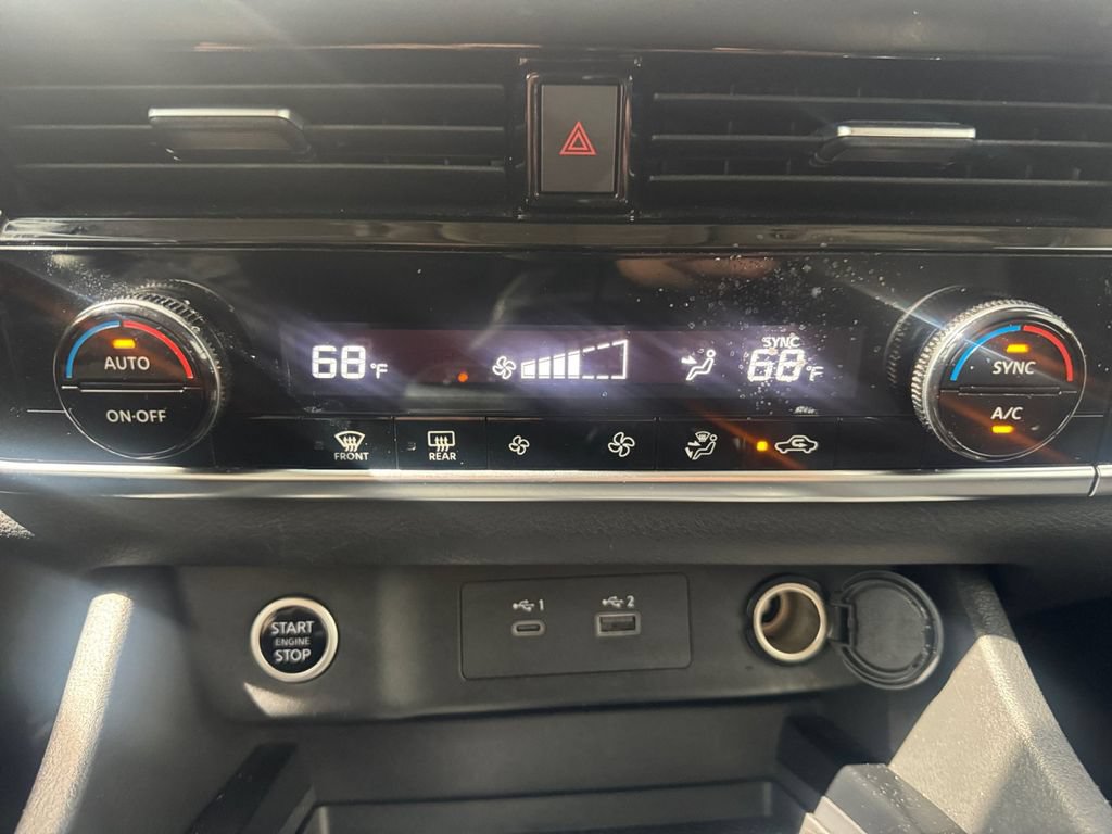 Used 2023 Nissan Rogue SV FWD image 19
