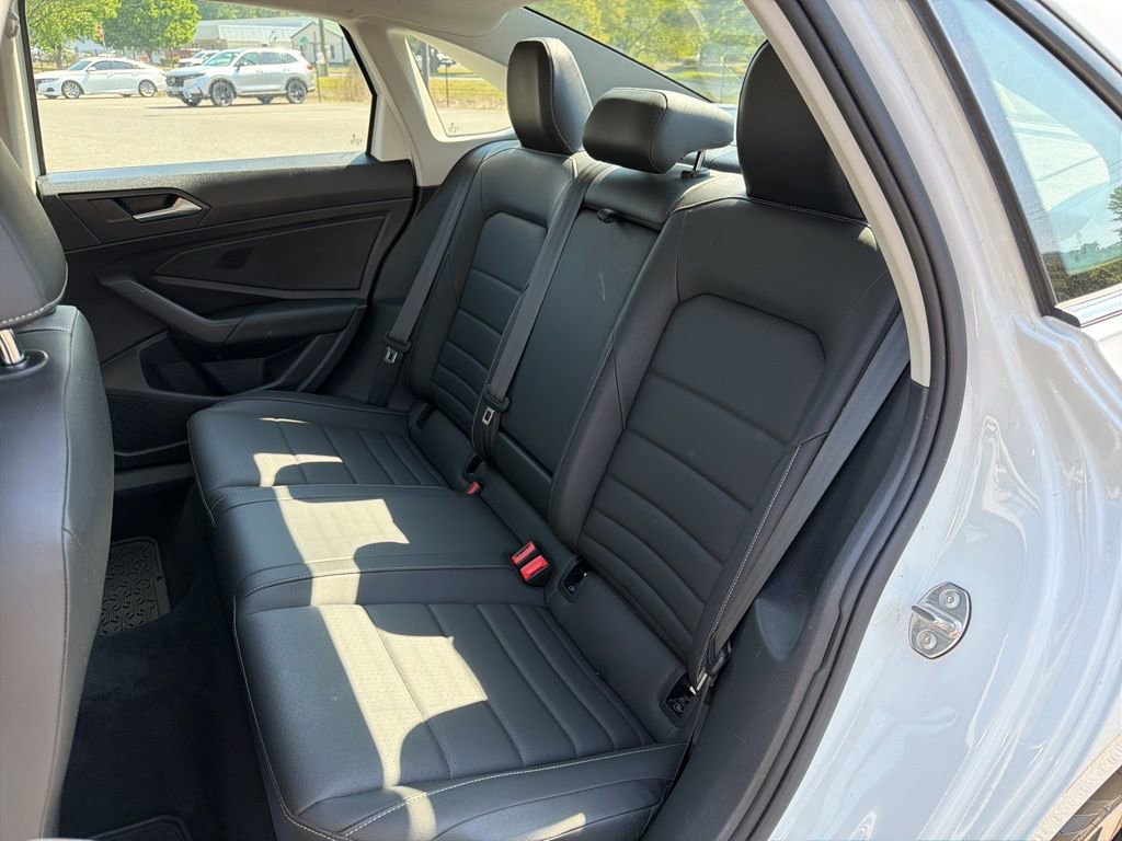 Used 2021 Volkswagen Jetta SEL FWD image 20