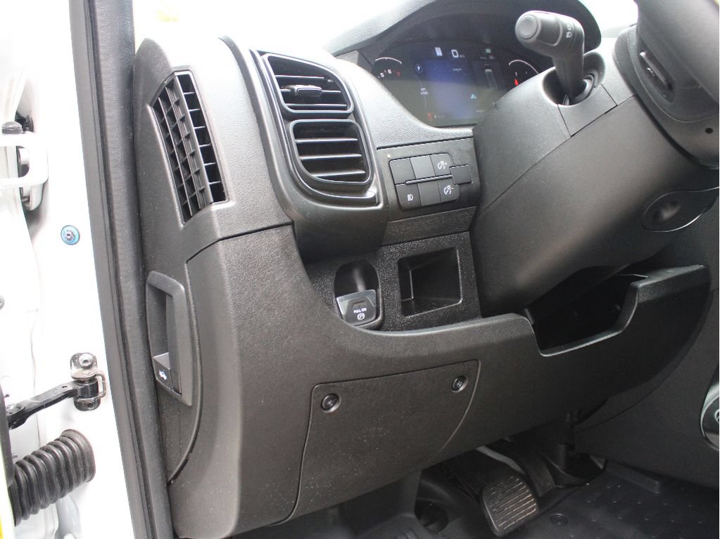 New 2026 RAM ProMaster 2500 w/ Premium Convenience Group FWD image 15