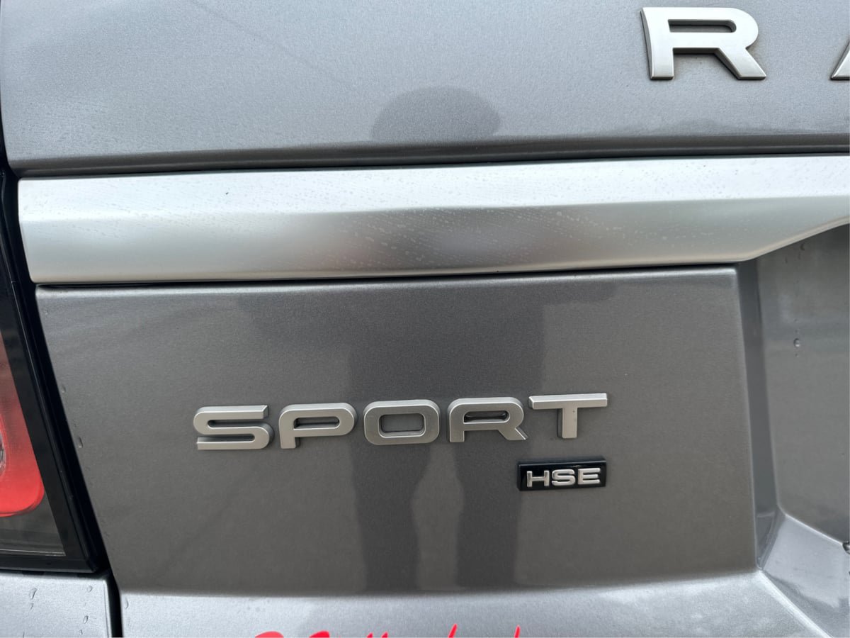 Used 2020 Land Rover Range Rover Sport HSE AWD/4WD image 36