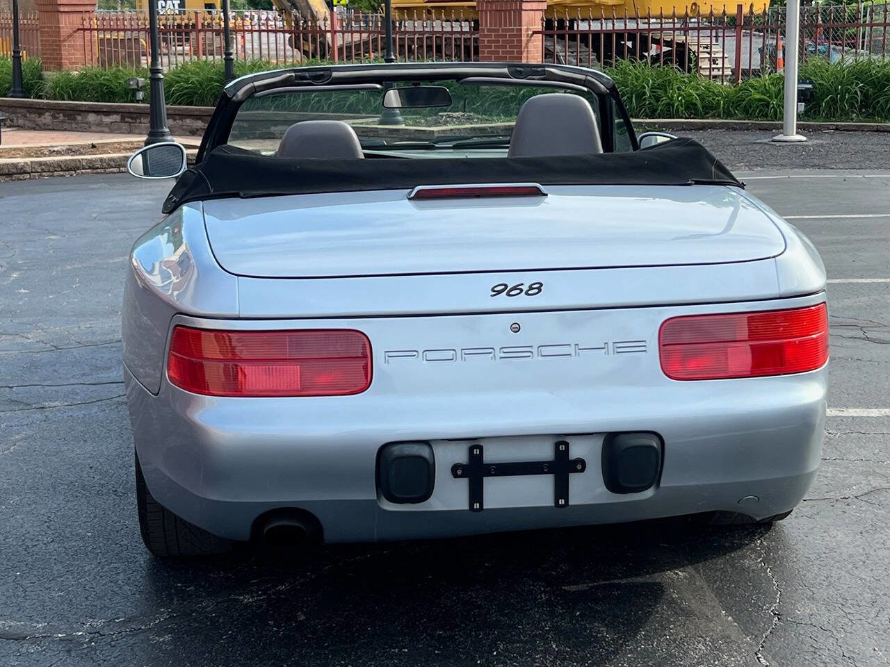 Used 1994 Porsche 968 Cabriolet RWD image 5
