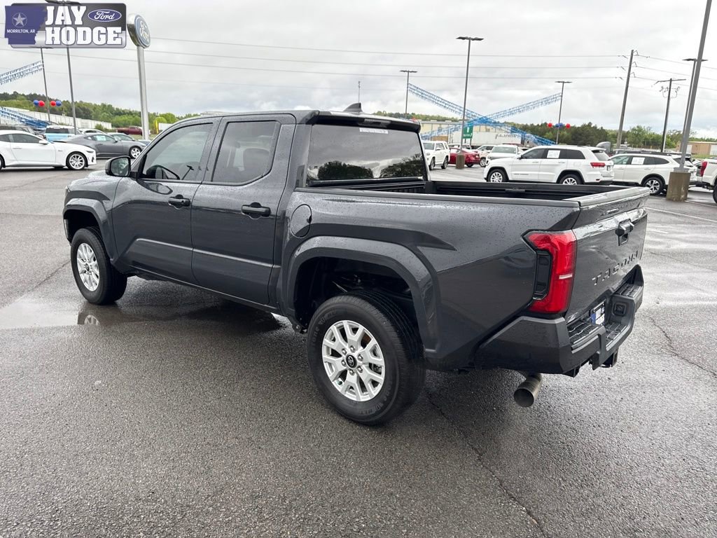 Used 2025 Toyota Tacoma SR RWD image 4