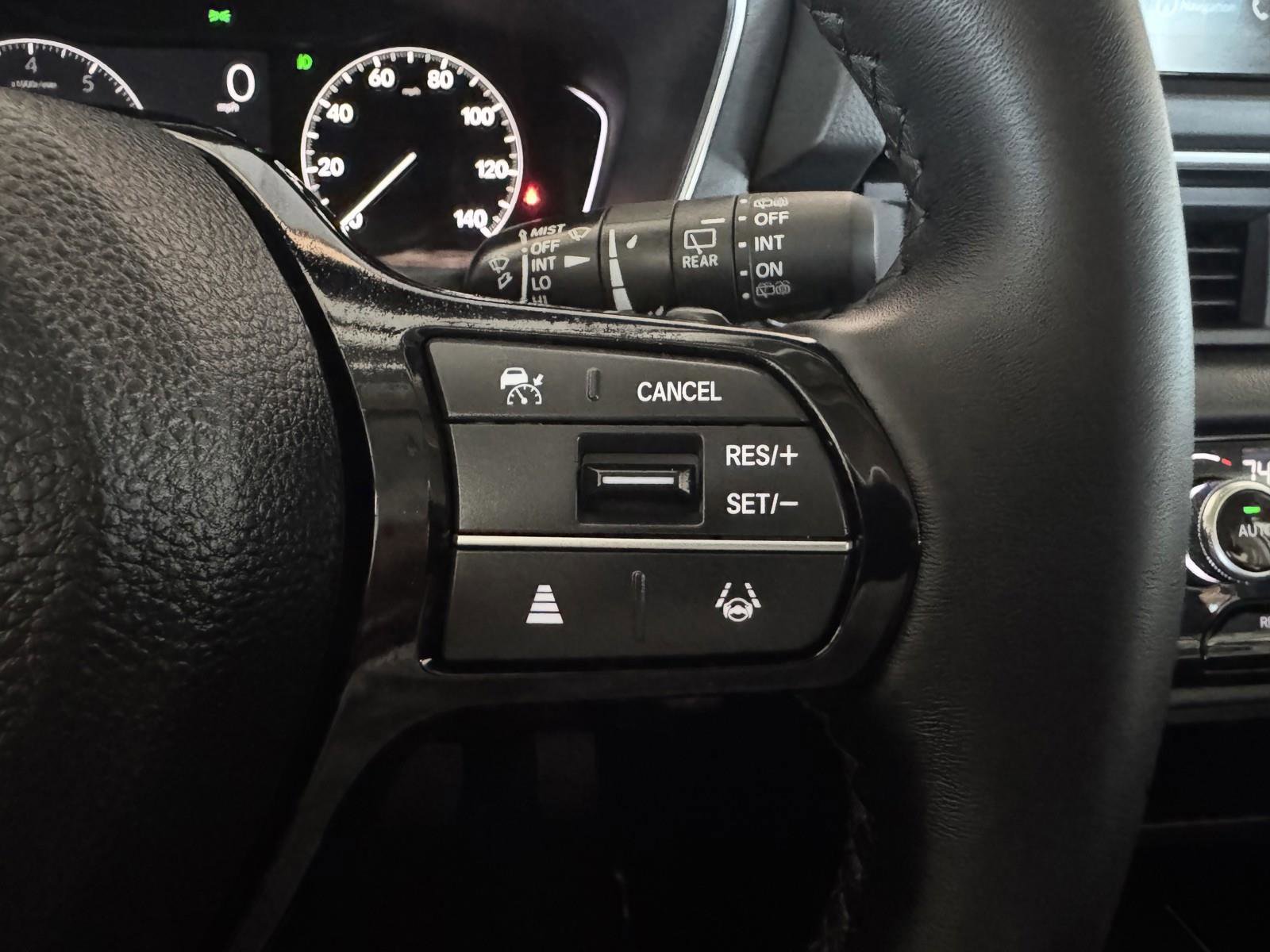 Used 2025 Honda Pilot Touring image 19