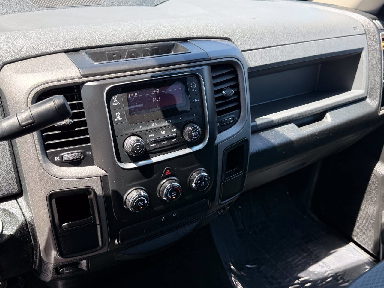 Used 2015 RAM 1500 ST w/ SXT Appearance Group RWD image 20