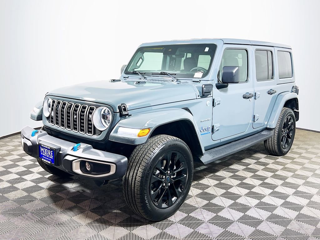 Used 2024 Jeep Wrangler Unlimited Sahara w/ Technology Group image 3