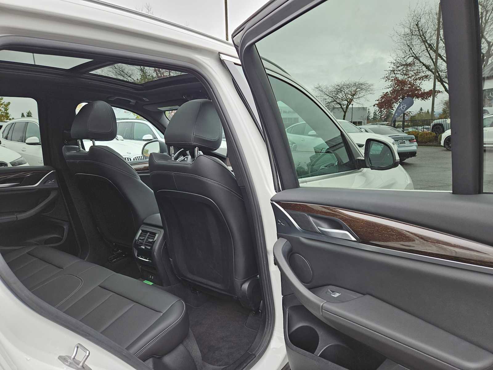 Used 2024 BMW X3 xDrive30i image 14