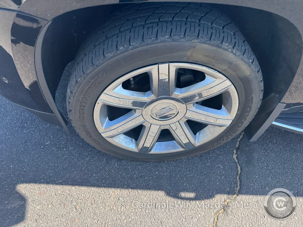Used 2019 Cadillac Escalade ESV Luxury AWD/4WD image 7