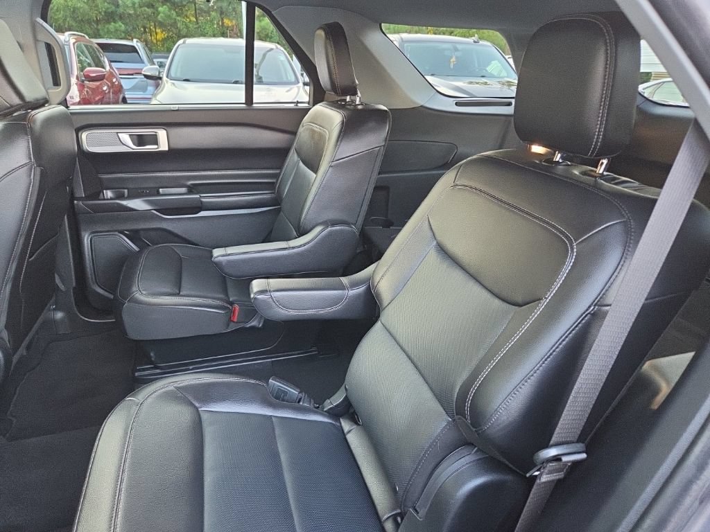 Used 2024 Ford Explorer Limited RWD image 65