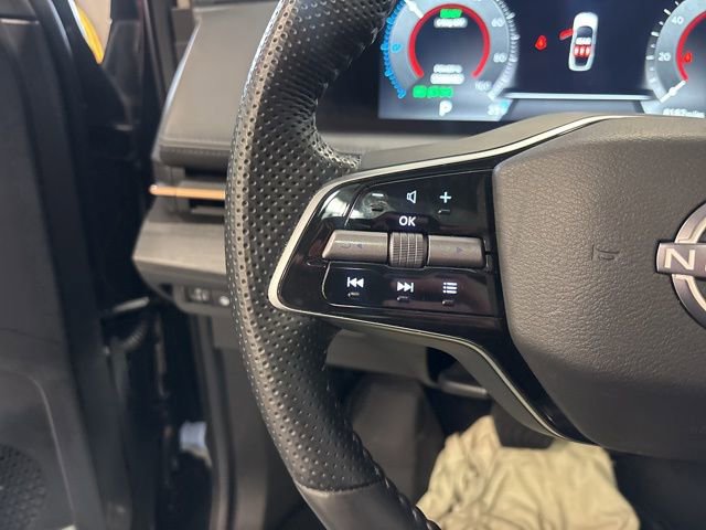 Certified 2025 Nissan Ariya AWD image 18