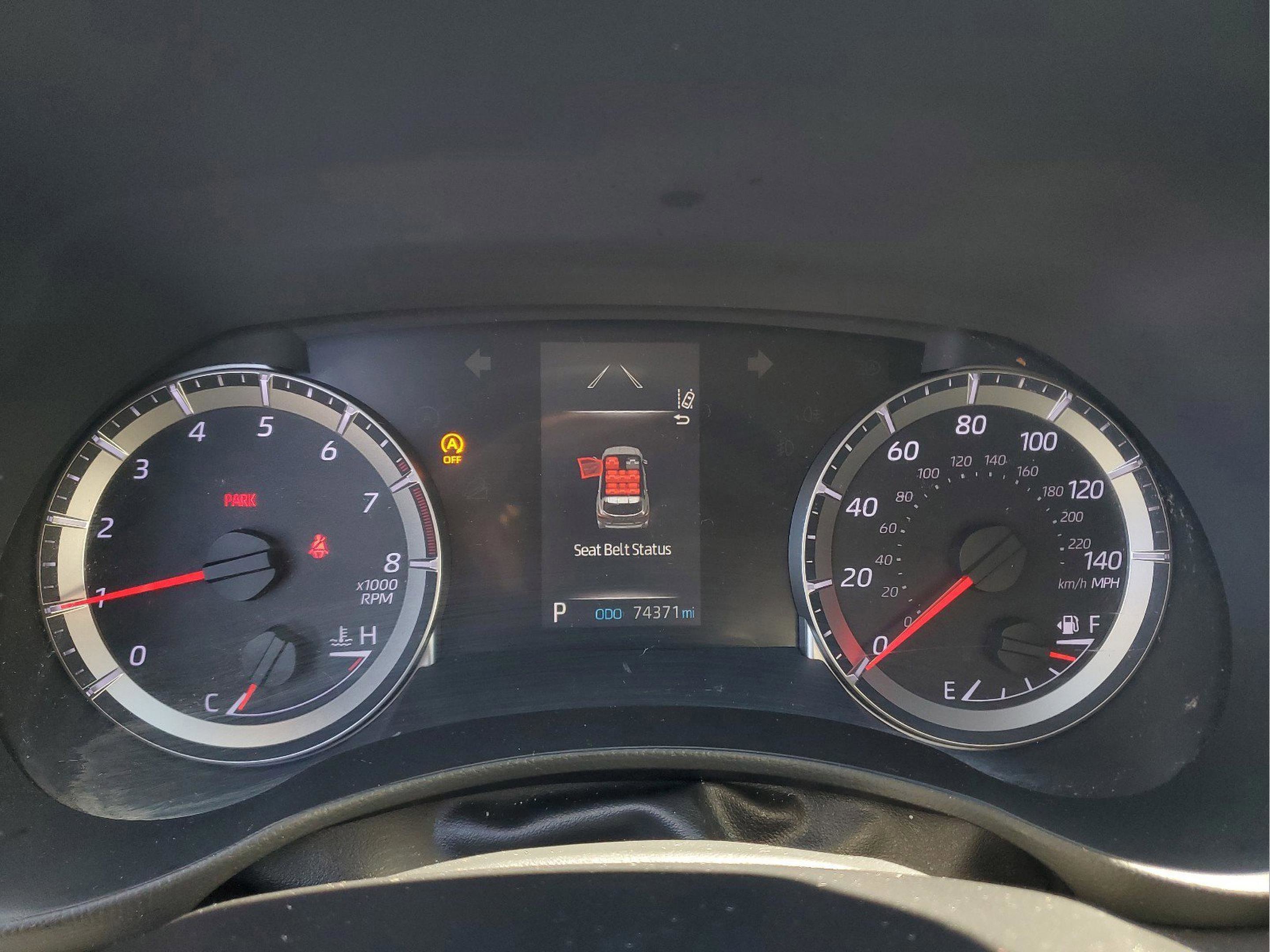 Used 2020 Toyota Highlander L image 30