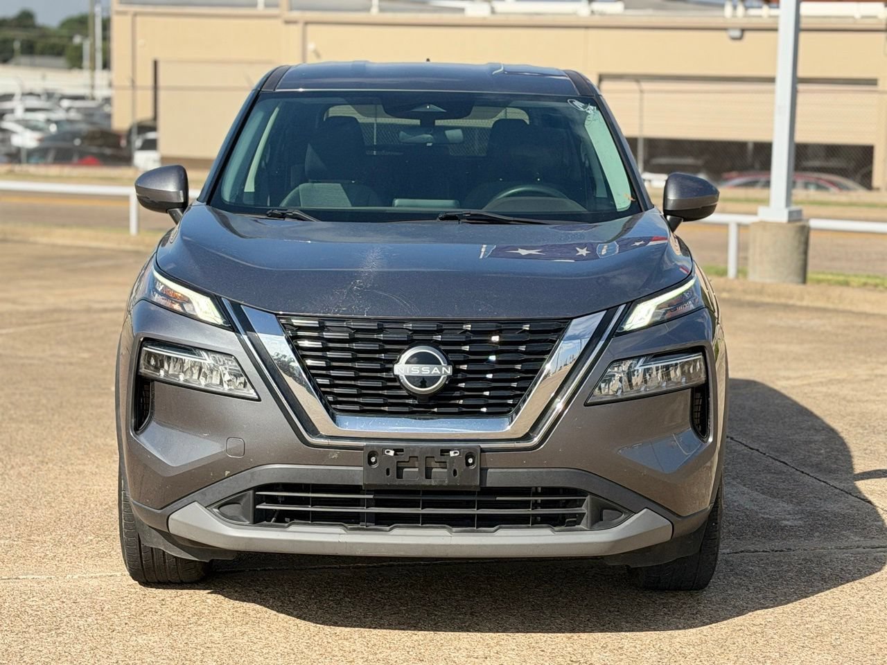 Certified 2022 Nissan Rogue SV FWD image 2