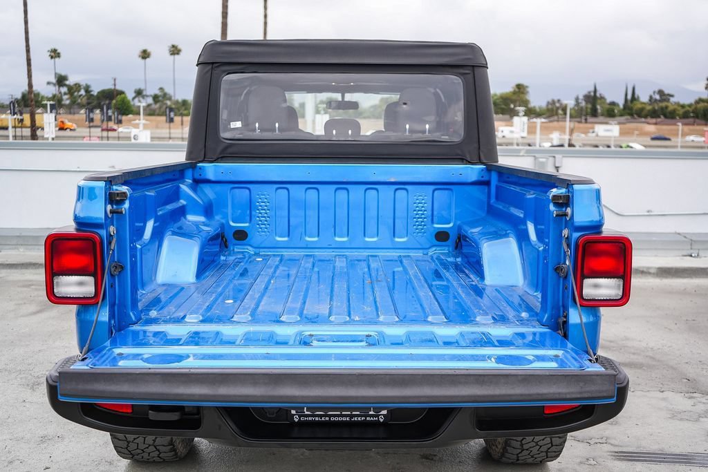 Used 2022 Jeep Gladiator Sport AWD/4WD image 28