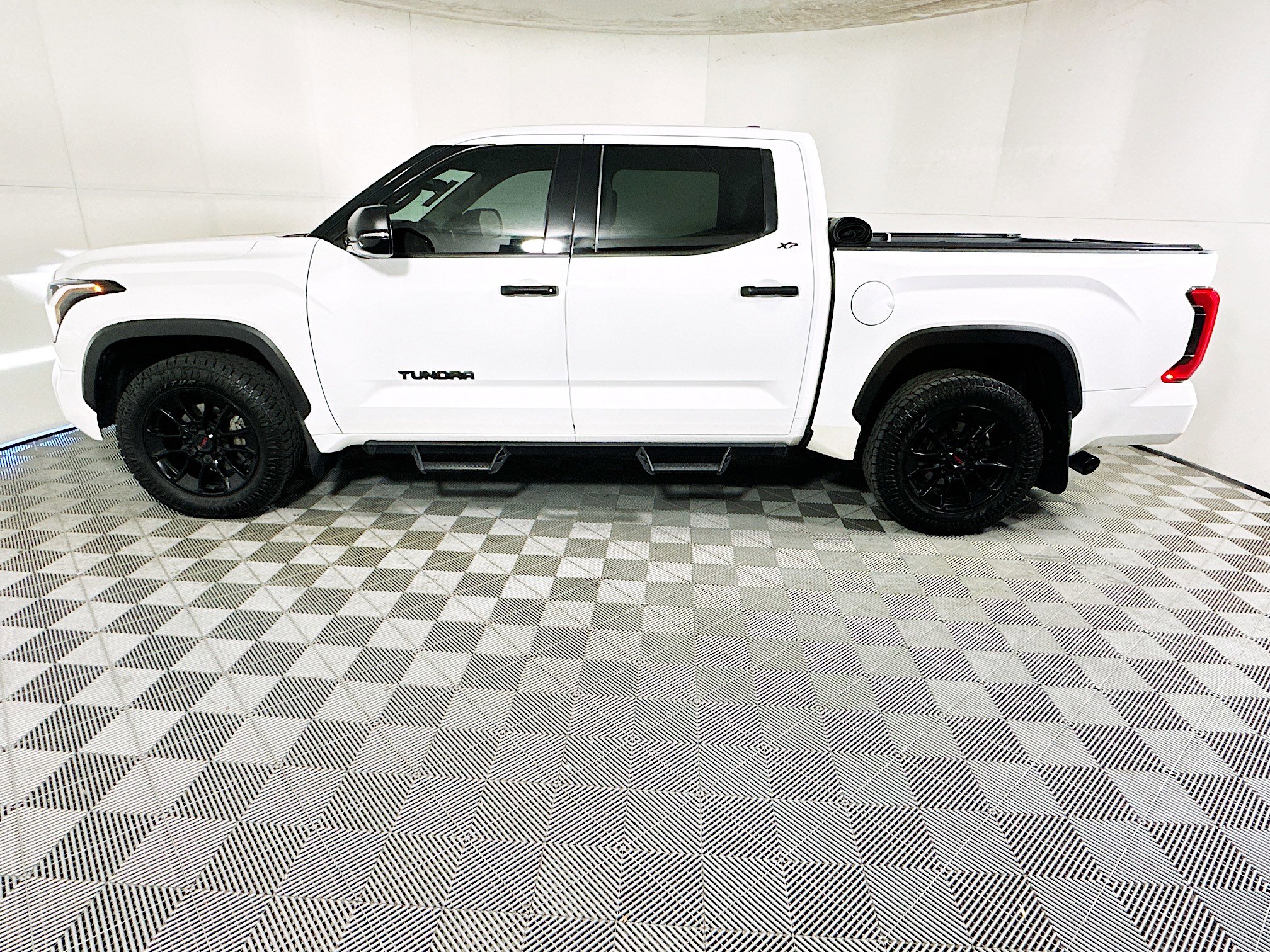 Used 2023 Toyota Tundra SR5 w/ SR5 Convenience Package image 6