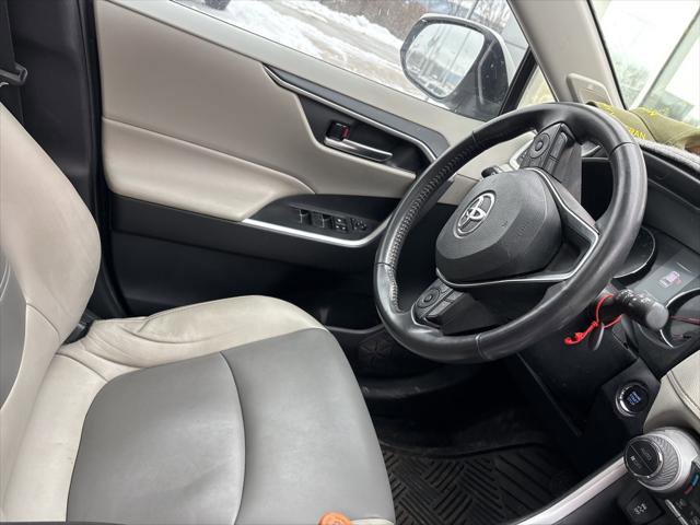 Certified 2019 Toyota RAV4 XLE Premium image 15