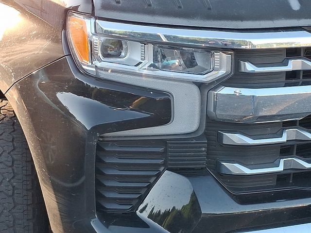 Used 2022 Chevrolet Silverado 1500 LTZ w/ Technology Package AWD/4WD image 7