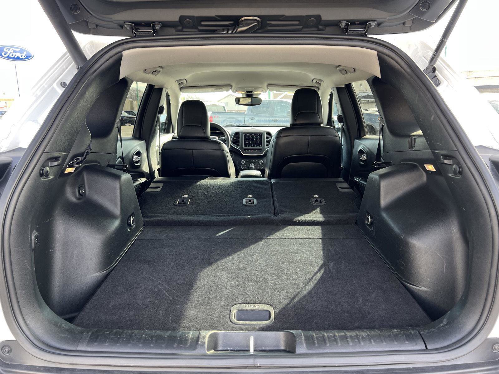 Used 2023 Jeep Cherokee Altitude Lux image 41