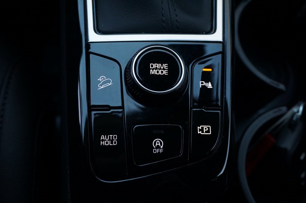 Used 2025 Kia Sportage EX image 17