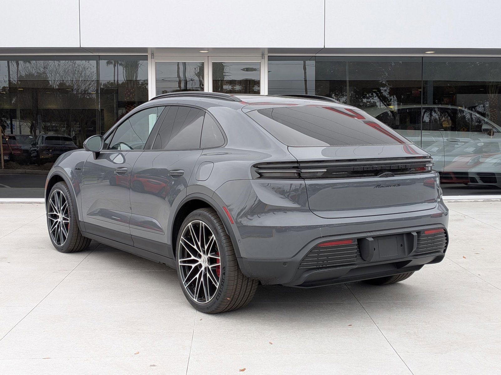 New 2026 Porsche Macan 4S Electric image 3