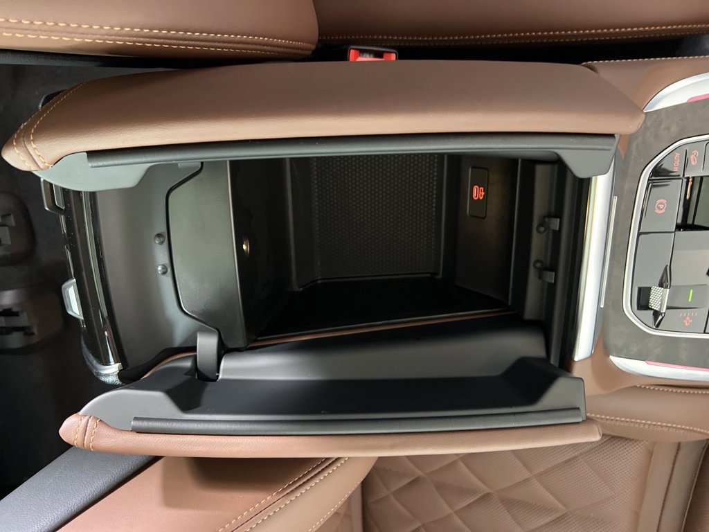 Used 2026 BMW X7 xDrive40i w/ Premium Package image 22