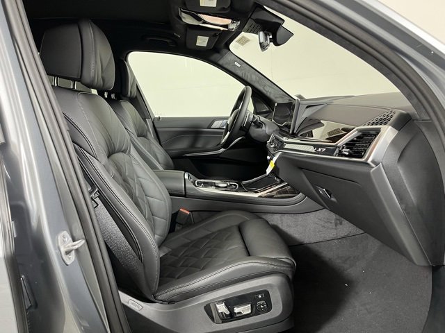 New 2026 BMW X7 xDrive40i w/ Premium Package image 23