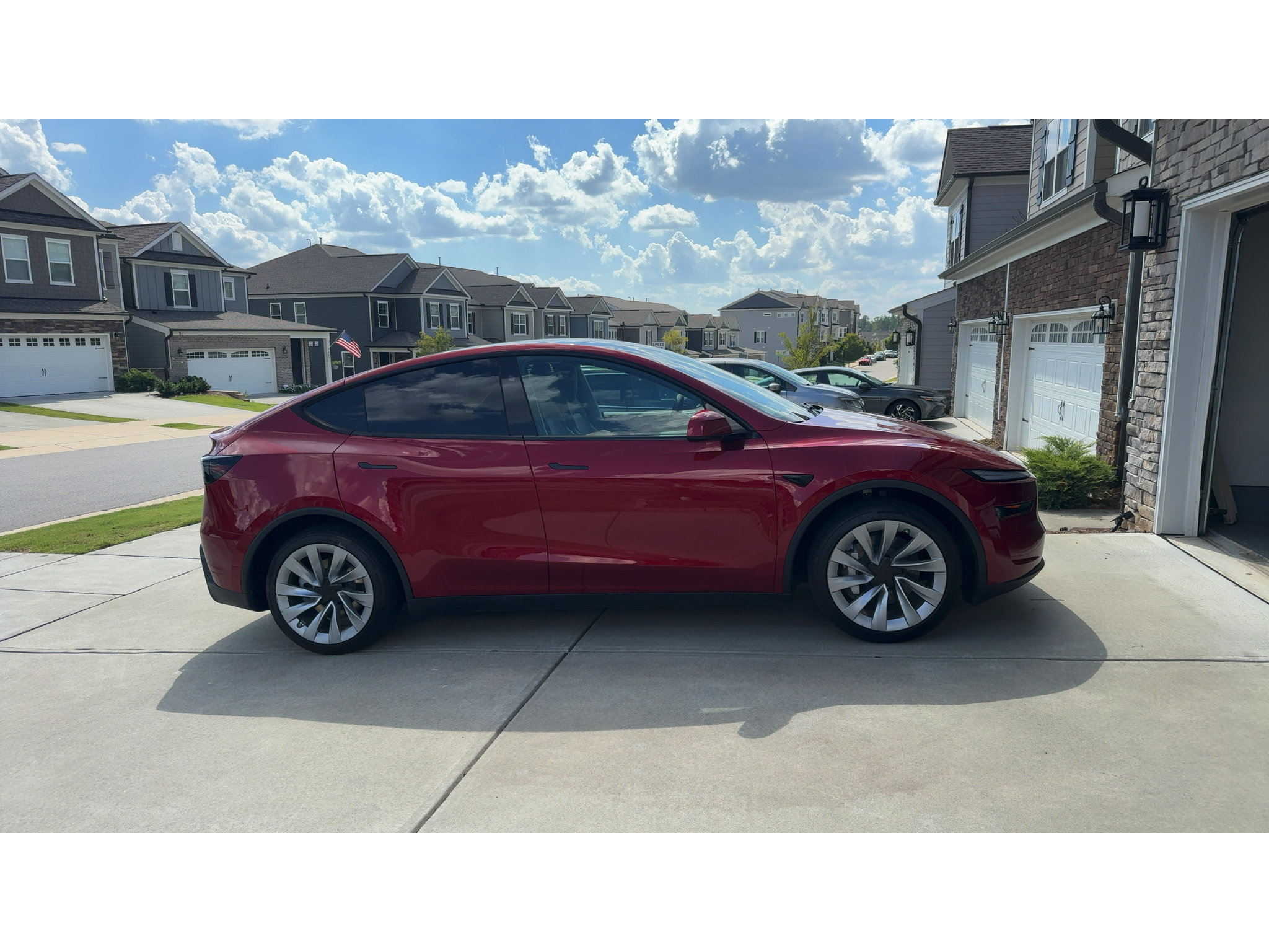 Used 2026 Tesla Model Y Long Range RWD image 3