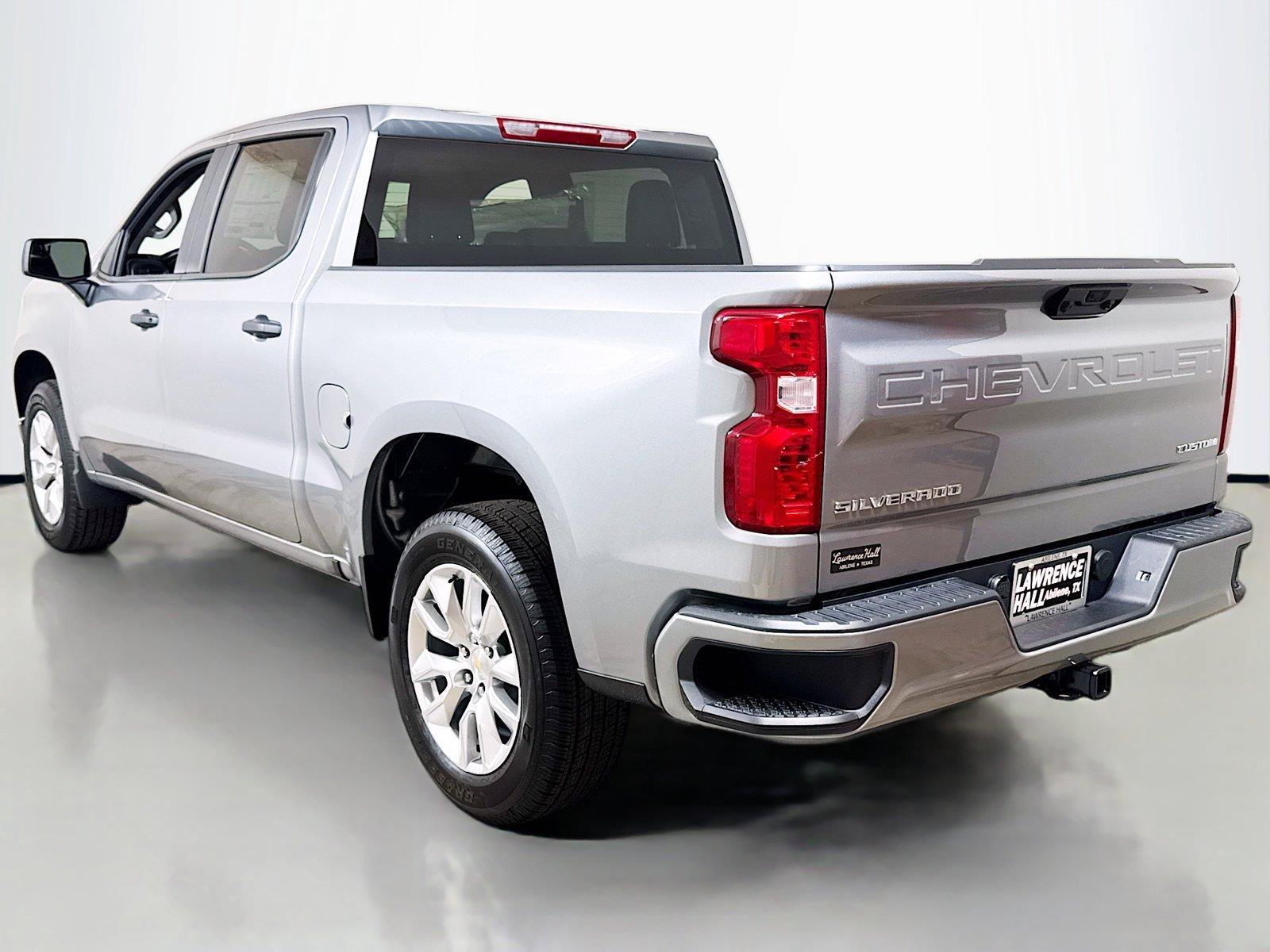 New 2026 Chevrolet Silverado 1500 Custom RWD image 3